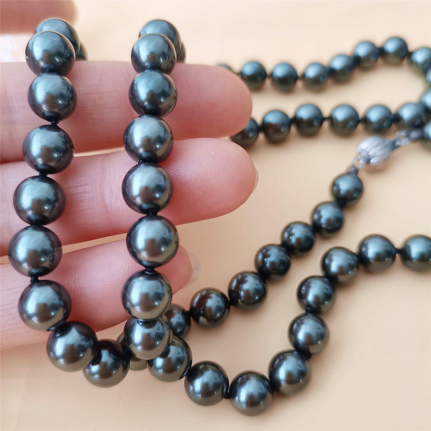 High Quality 8MM Peacock Black Shell Pearl Necklace 24" South Sea Beaded Long