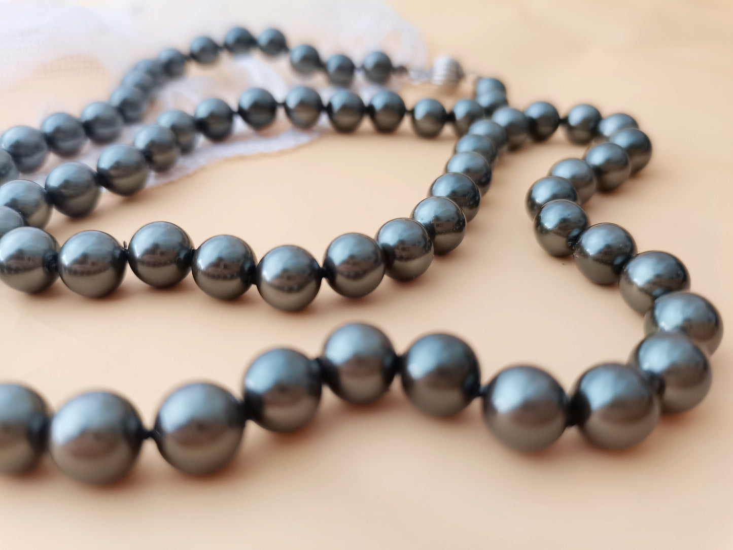 High Quality 8MM Peacock Black Shell Pearl Necklace 24" South Sea Beaded Long