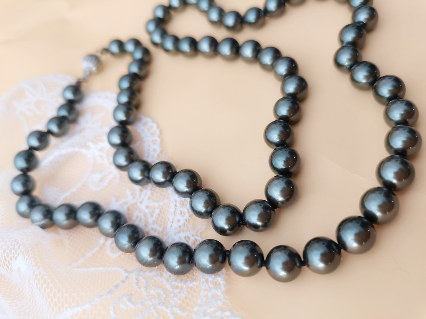 High Quality 8MM Peacock Black Shell Pearl Necklace 24" South Sea Beaded Long