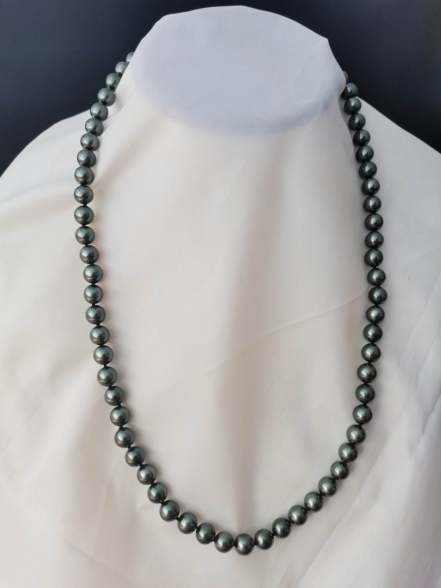 High Quality 8MM Peacock Black Shell Pearl Necklace 24" South Sea Beaded Long