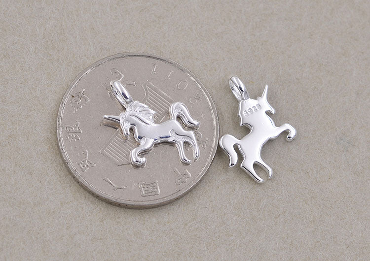 Sterling Silber Winziger Einhorn-Charm-Anhänger S925