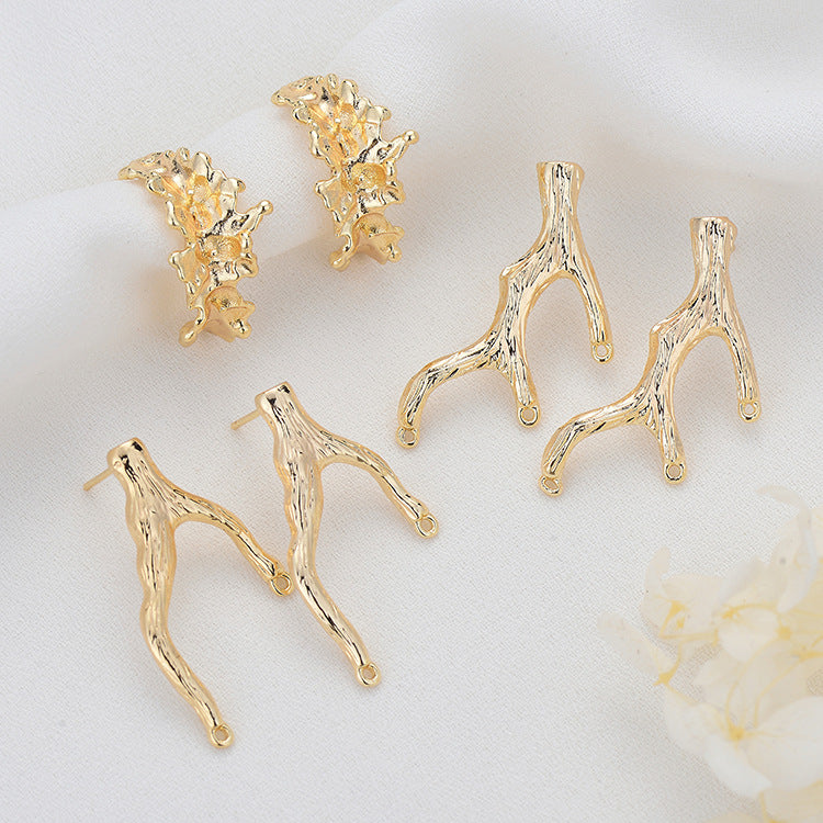 4 boucles d'oreilles à tige en corne de renne avec boucle 14K GF Earing